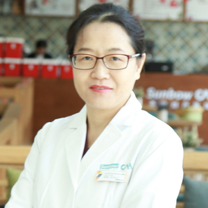 姓名：杨柏柳
职称：主任医师